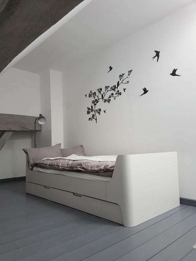 Bed and Breakfast Domaine Le Puits Du Moulin Comberjon Екстер'єр фото